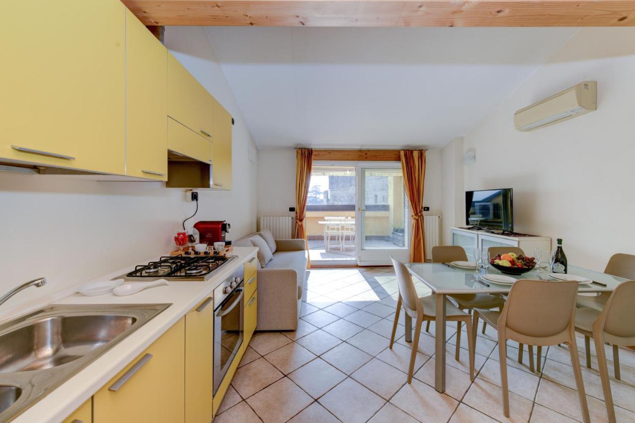 Sunset Apartment Home & Terrace Sirmione Zewnętrze zdjęcie